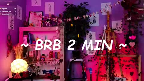 Snapshot of anna_bloom_ chatting on 02.13.25 Violett online show from 02.13.25