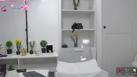 Anna online show from 10.04.25