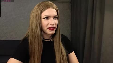 Snapshot of anna_inheart chatting on 05.21.26 Anna online show from 05.21.26