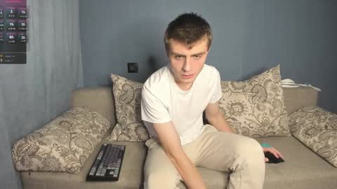 Snapshot of anna_jason chatting on 12.30.24 Fansly Jason sweet ass online show from 12.30.24