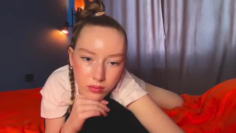 Snapshot of anna_kare chatting on 02.25.26 Anna online show from 02.25.26