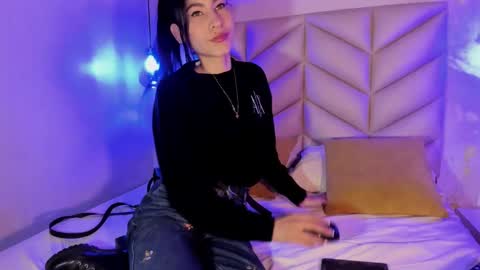 anna online show from 02.23.25