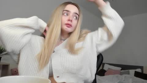 Anna online show from 12.19.24