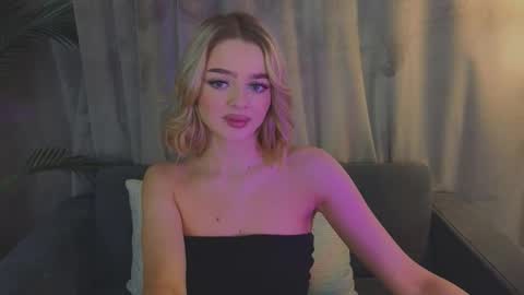 Anna online show from 11.18.25