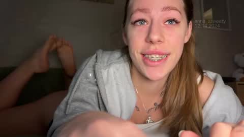 Snapshot of anna_ssweety chatting on 12.14.24 Anna fansly anna sssweety online show from 12.14.24