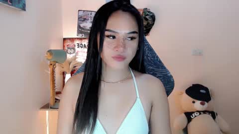 Snapshot of anna_thompsonxx chatting on 01.15.25 SWEET ANNA online show from 01.15.25