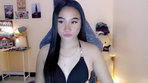 Snapshot of anna_thompsonxx chatting on 02.07.25 SWEET ANNA online show from 02.07.25