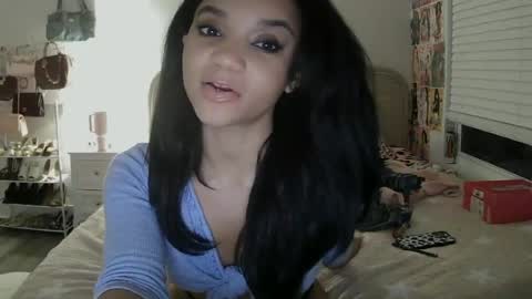 Snapshot of annabananaxoxoxo chatting on 06.21.26 anna banana online show from 06.21.26