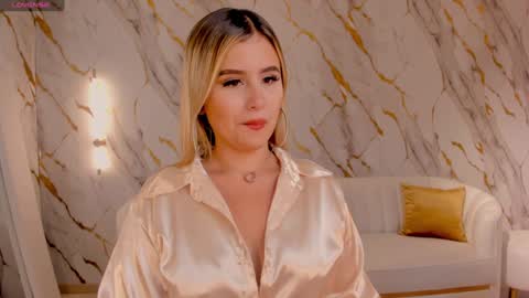 Anna Brooks  online show from 02.03.25