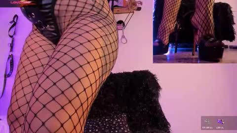 Snapshot of annachernova chatting on 03.26.26 Anna online show from 03.26.26