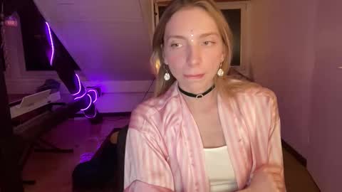 Snapshot of annadarko chatting on 05.04.26 Anna Darko online show from 05.04.26