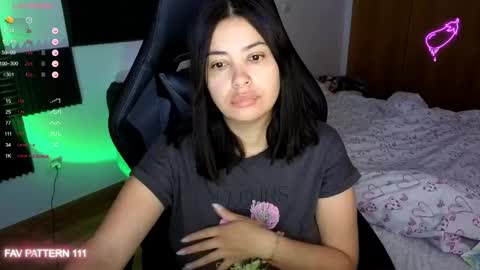 Snapshot of annadolll chatting on 05.05.26 OF twitter annadangerx pornhub online show from 05.05.26