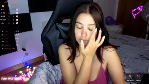Snapshot of annadolll chatting on 06.12.26 OF twitter annadangerx pornhub online show from 06.12.26