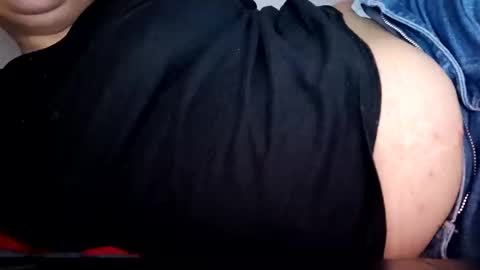 Snapshot of annaevelinne chatting on 11.09.25 Anna online show from 11.09.25