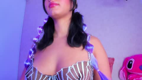 annafoox_ online show from 12.03.24