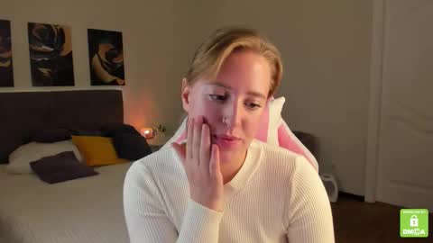 annagrees1 online show from 09.12.25