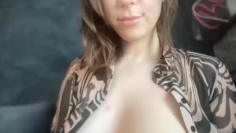 Snapshot of annajacks chatting on 03.12.26 annajacks online show from 03.12.26