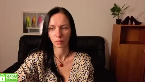 Snapshot of annakillian_kiss chatting on 06.18.26 Anna online show from 06.18.26