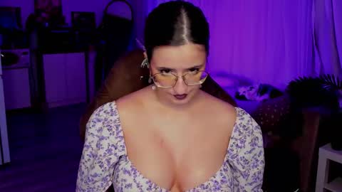 annalluring online show from 12.21.25