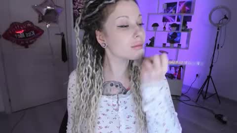 Anna online show from 11.03.25