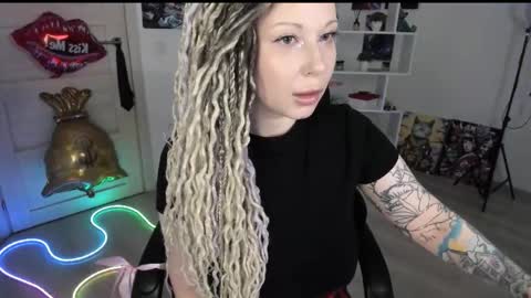 Snapshot of annanebula chatting on 05.14.26 Anna online show from 05.14.26