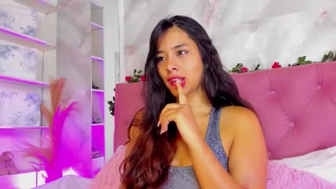 Snapshot of annaqueen_ chatting on 10.23.25 Anna online show from 10.23.25