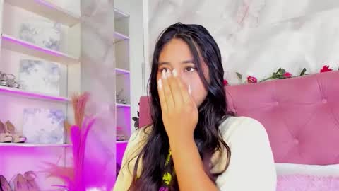 Snapshot of annaqueen_ chatting on 10.29.25 Anna online show from 10.29.25