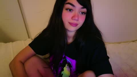 Snapshot of annatigarr chatting on 10.26.25 meow online show from 10.26.25