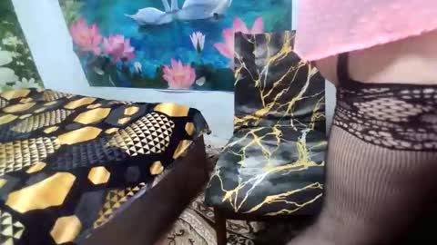 Snapshot of annaxgoldx chatting on 04.16.26 AnnaxGoldX online show from 04.16.26