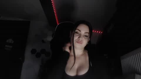 annebellee69 online show from 01.18.25