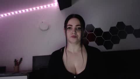 annebellee69 online show from 02.16.25