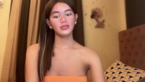 Snapshot of annedee_ chatting on 12.30.24 Kim online show from 12.30.24