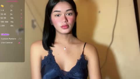 Snapshot of annedee_ chatting on 01.28.25 Kim online show from 01.28.25