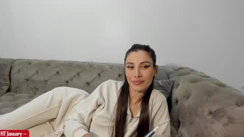 AnneMarieee online show from 01.06.25