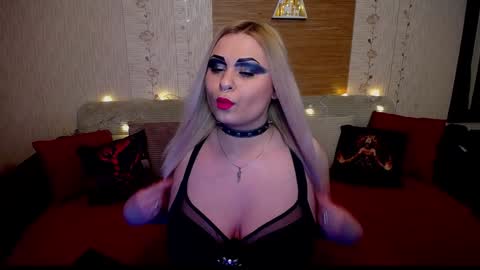 AnnessixReign online show from 12.24.24