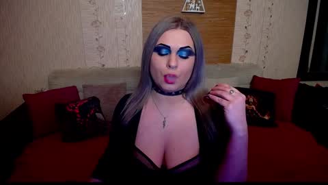 AnnessixReign online show from 01.18.25