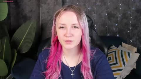 Snapshot of annette_potter chatting on 05.21.26 Joyce Howard online show from 05.21.26