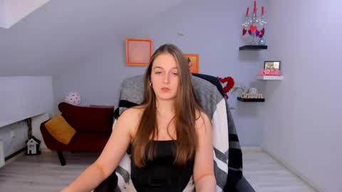 annewilsonn online show from 02.13.26