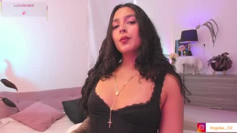 Snapshot of anngel_1 chatting on 05.21.26 Angel online show from 05.21.26