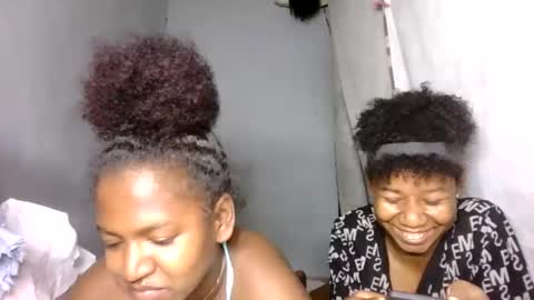 annick98 online show from 02.28.26