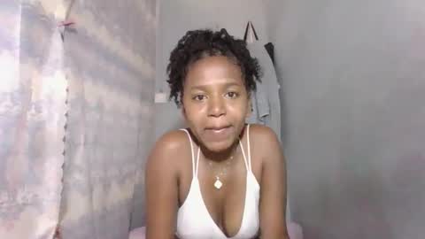 Snapshot of annick98 chatting on 03.07.26 annick98 online show from 03.07.26