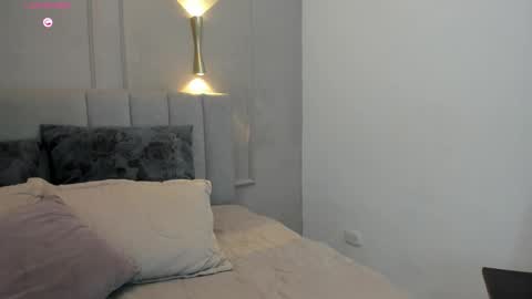 annie_20_ online show from 01.07.26