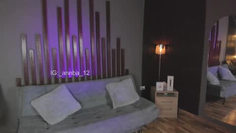 annie_barozzi online show from 09.30.25