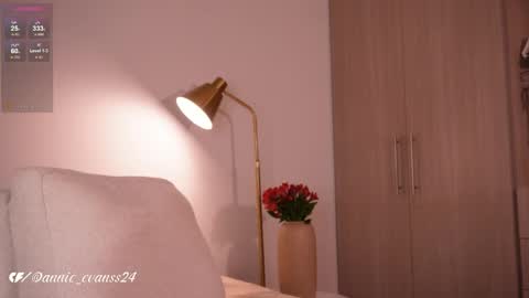 Annie Evans online show from 04.12.26