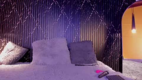 Annie online show from 10.31.25