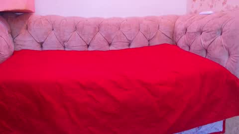 annie online show from 09.12.25