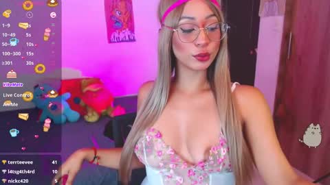 Snapshot of annieblu3 chatting on 02.17.26 AnnieBlu3 online show from 02.17.26