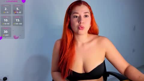 annieboobs_ online show from 10.10.25