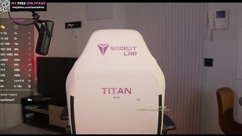 Annie FREE TRIAL IN BIO online show from 02.22.25