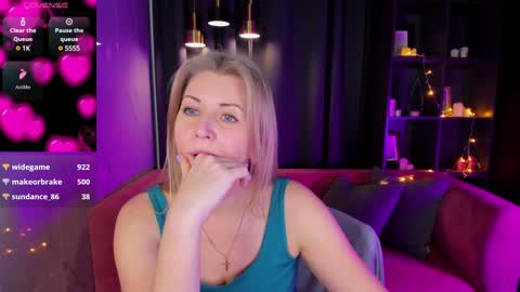 Annie online show from 12.27.24